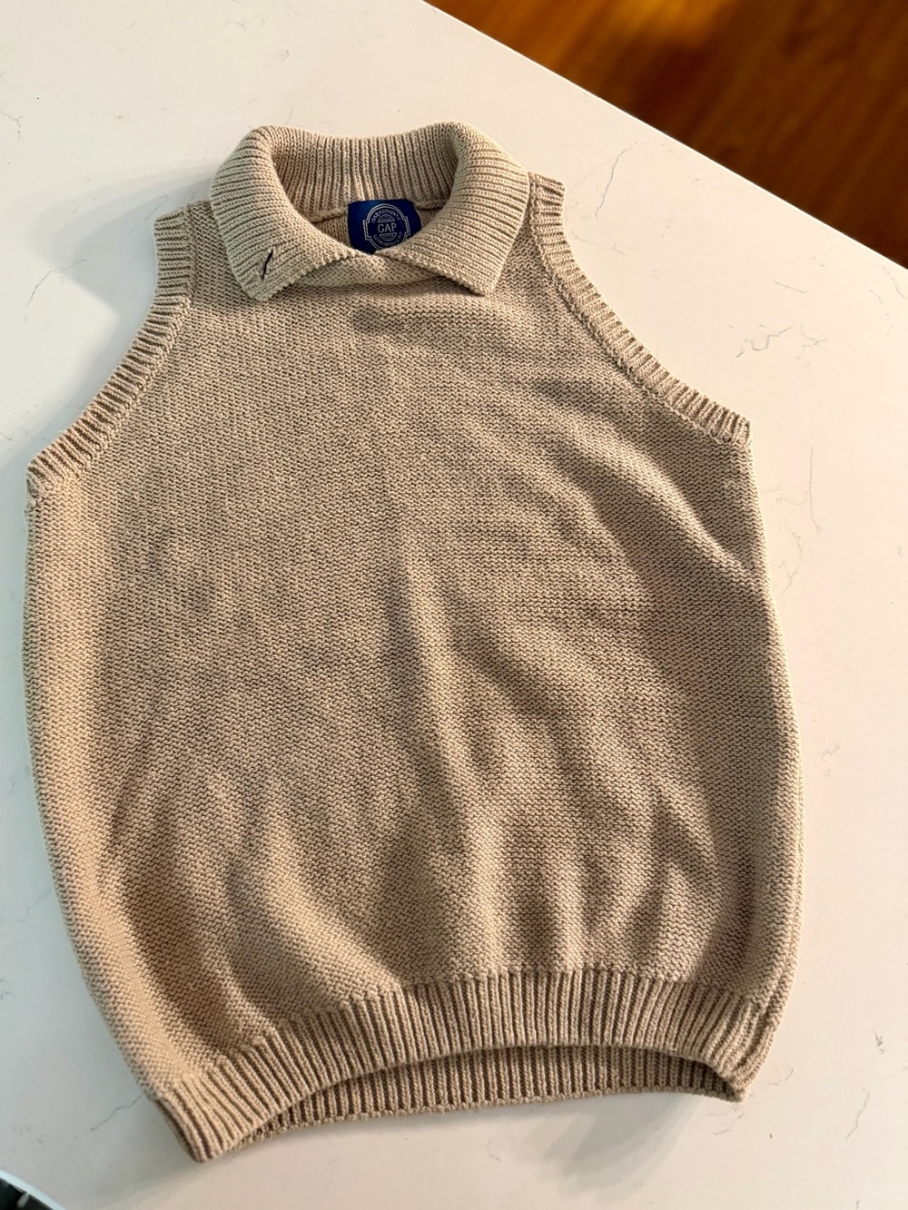 VINTAGE Gap Women’s Sleeveless Sweater in Beige